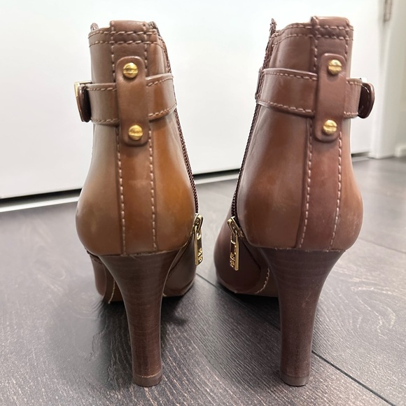 Tory Burch Bristol Brown Leather Ankle Boots - Picture 3 of 6